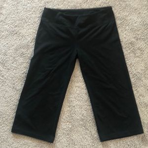 Zella yoga Capri, size XL black